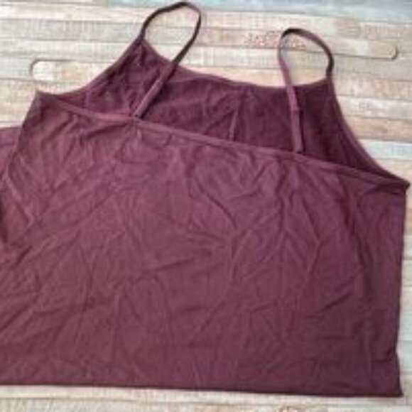 New Women's Zenana Outfitters Stretch Long Adjust Straps Shaping Cami Eggplant - Picture 3 of 3